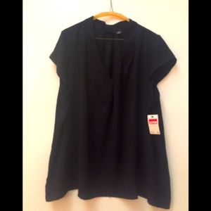Black Halogen V neck top
